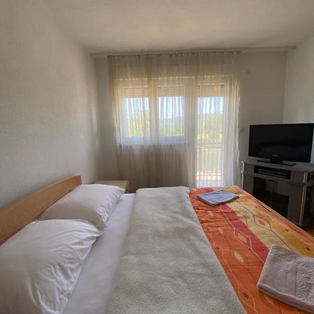 Apartament Apartman “Iva” Drvar Zewnętrze zdjęcie