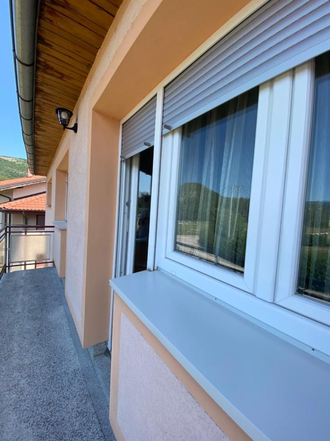 Apartament Apartman “Iva” Drvar Zewnętrze zdjęcie